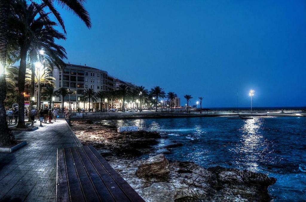 Torrevieja Experience Mar 2 Lägenhet Exteriör bild